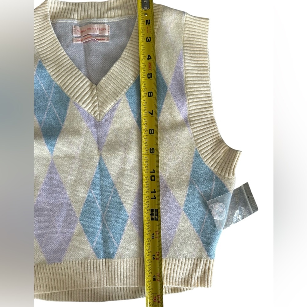 NWT Urban Outfitters Crop Top Women’s Size XS - Picture 3 of 6